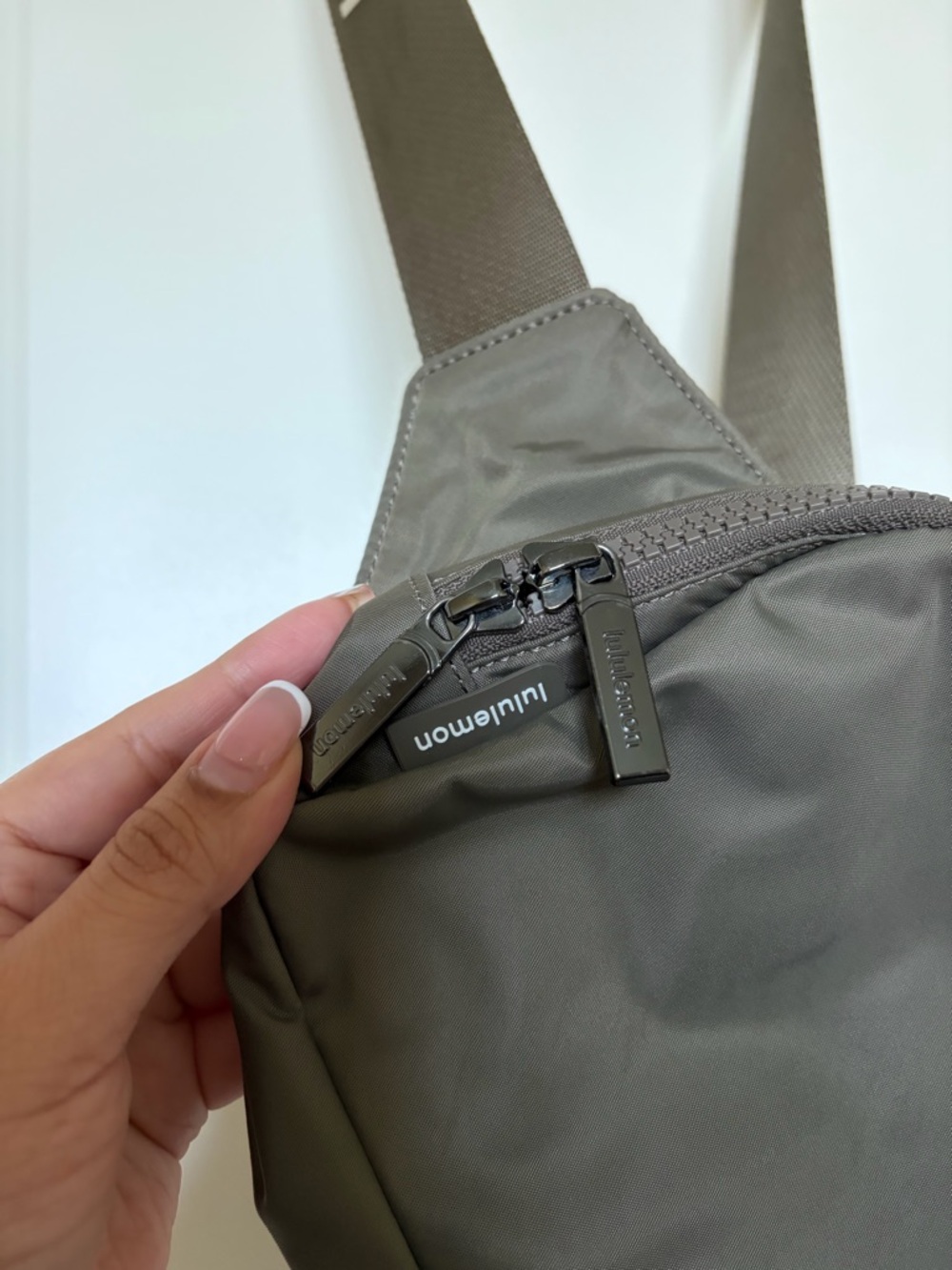 Lululemon Nomad Belt Bag 2L with Branded Strap - Picture 9 of 9